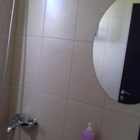 Irini Appartement *